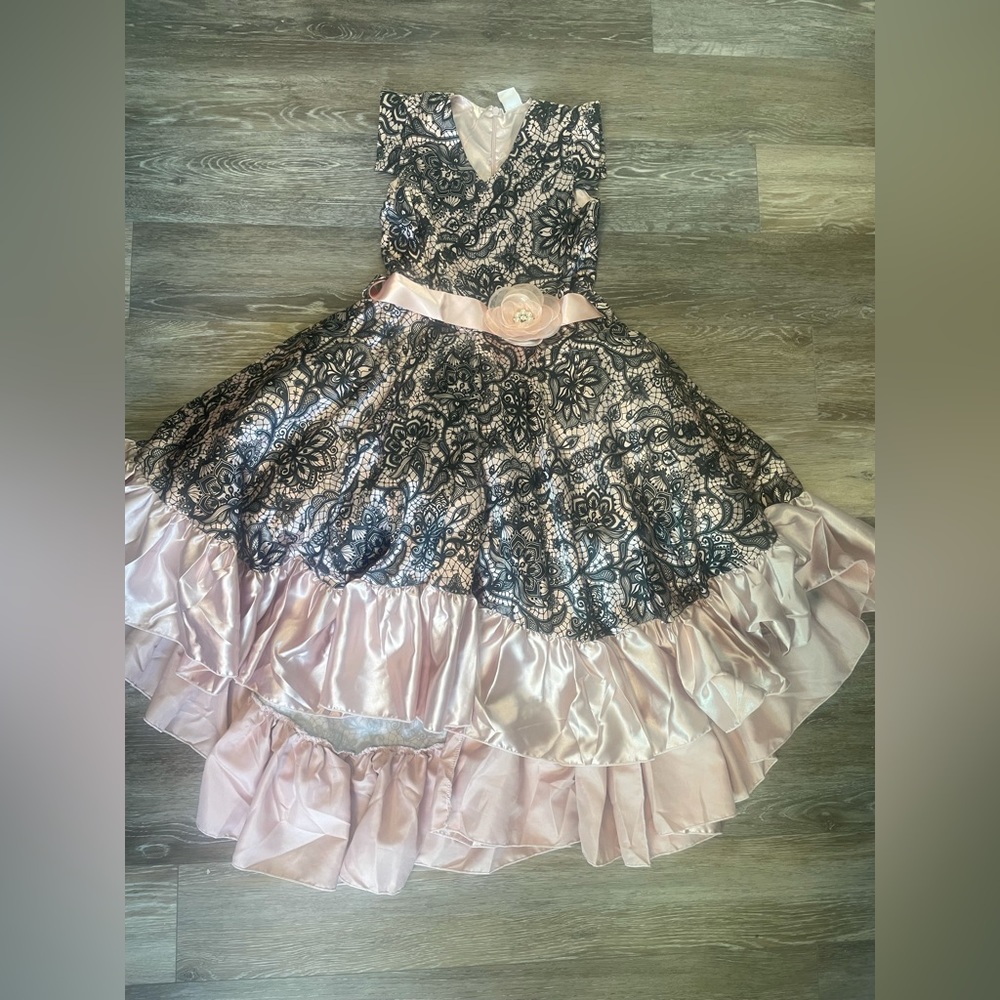 BMG dress size 7/8.